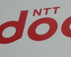 NTT docomo　ロゴ