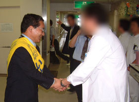 平成16年知事選時の伊藤氏 (2)